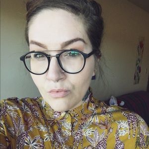 Meet your Posher, Molly